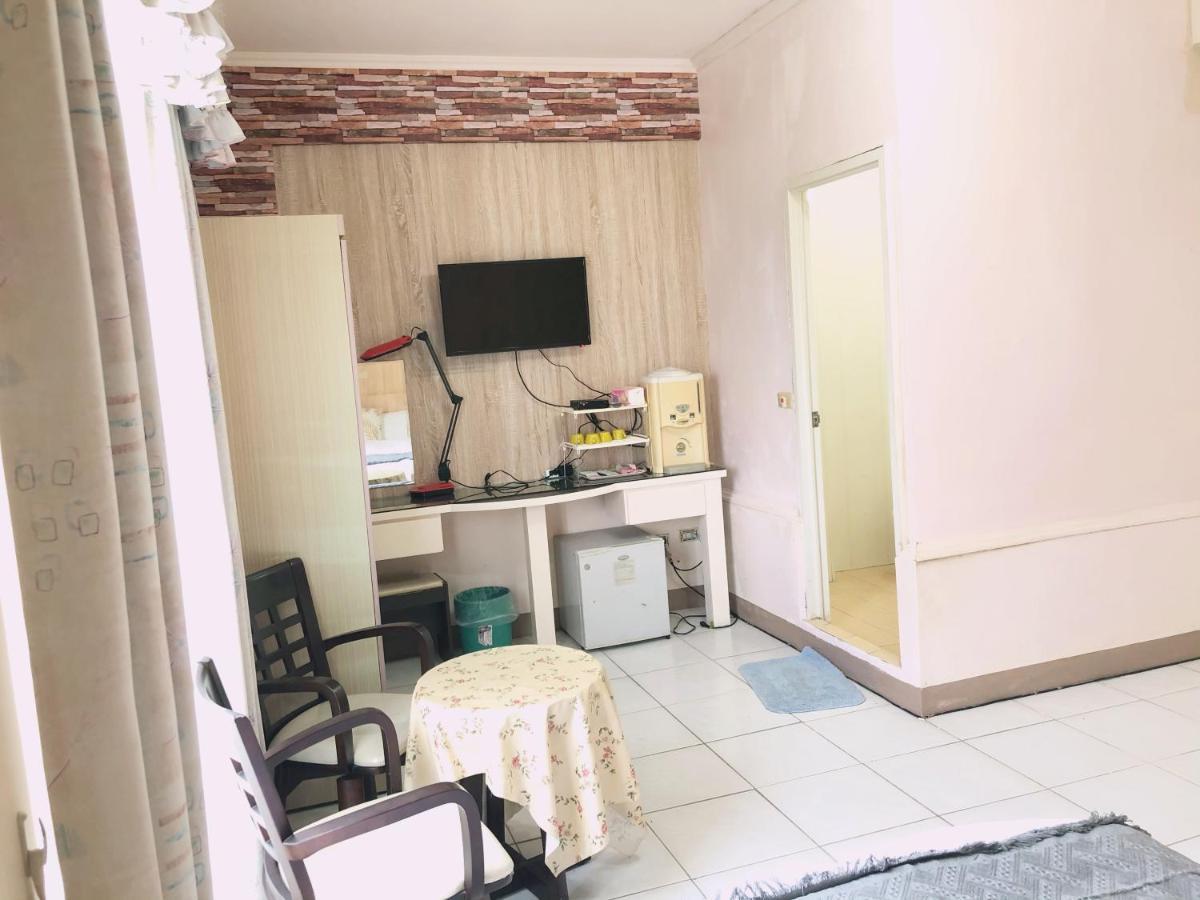 Chia Yun Homestay Luodong Esterno foto