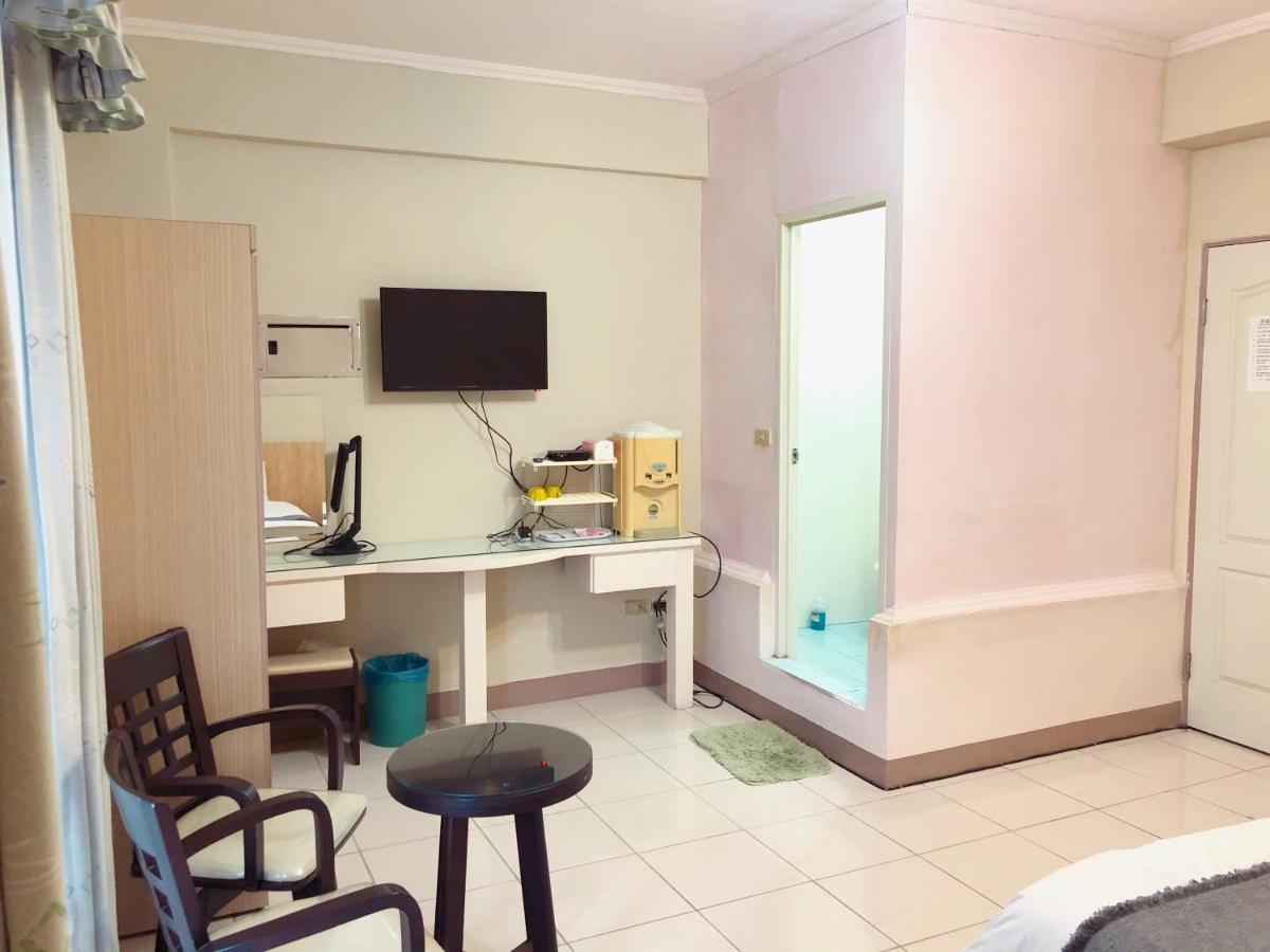 Chia Yun Homestay Luodong Esterno foto