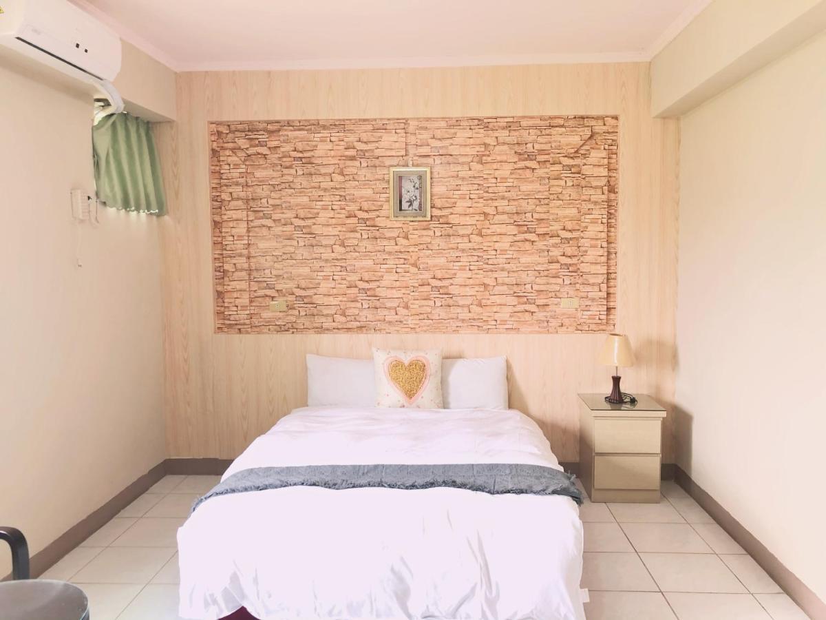 Chia Yun Homestay Luodong Esterno foto