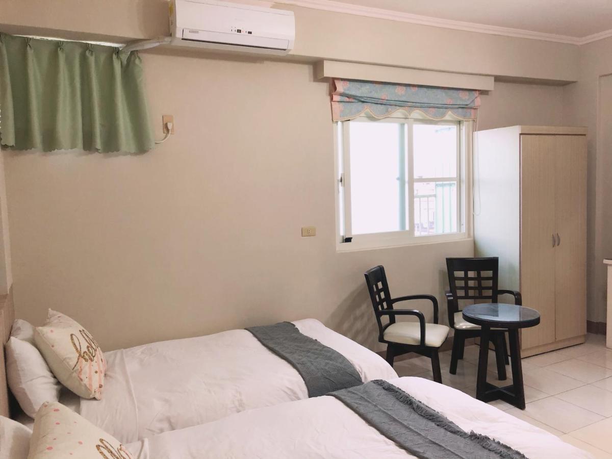 Chia Yun Homestay Luodong Esterno foto