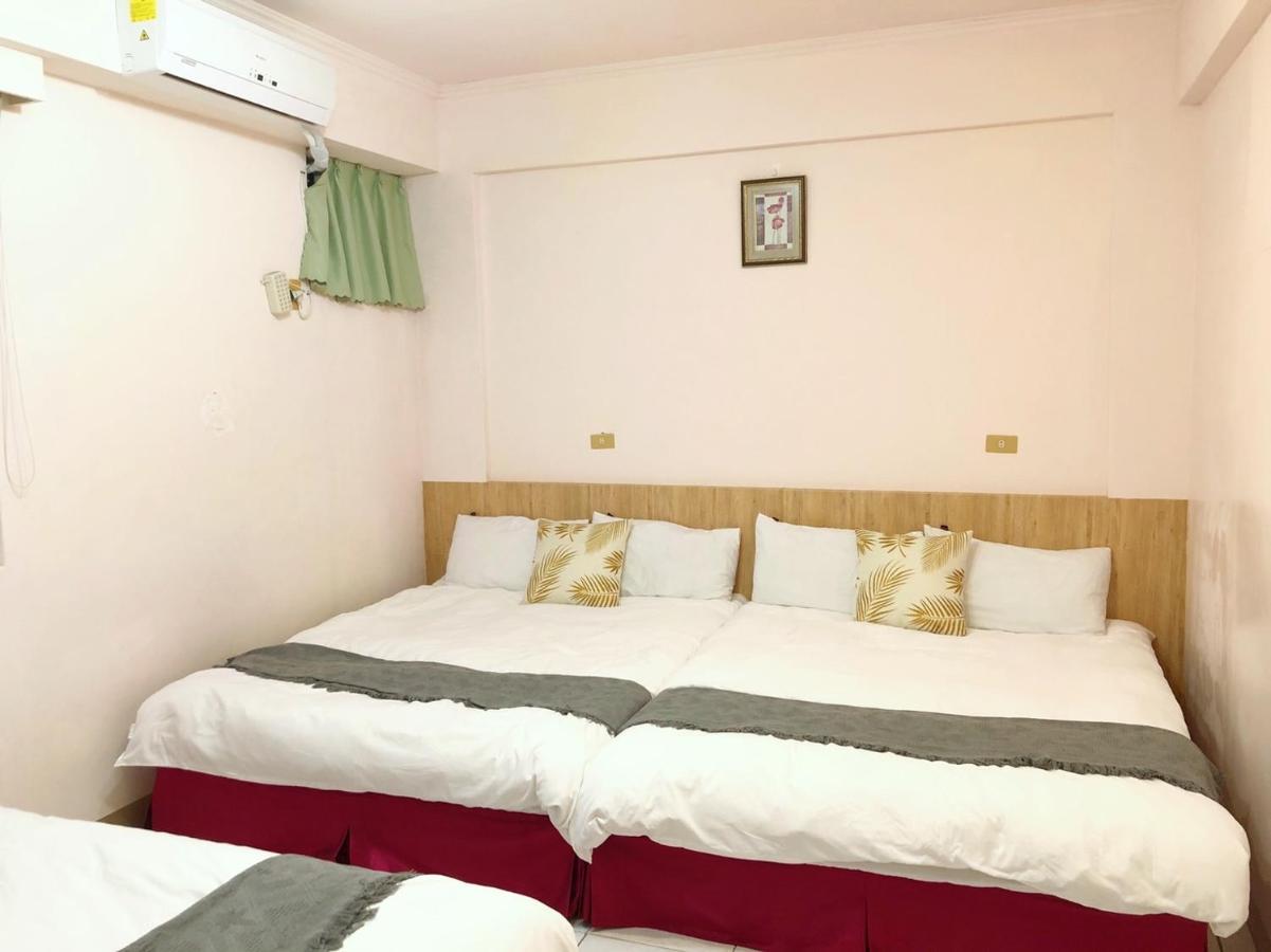 Chia Yun Homestay Luodong Esterno foto