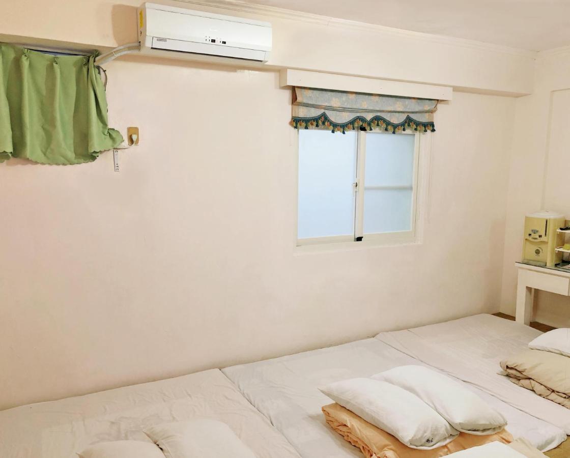 Chia Yun Homestay Luodong Esterno foto